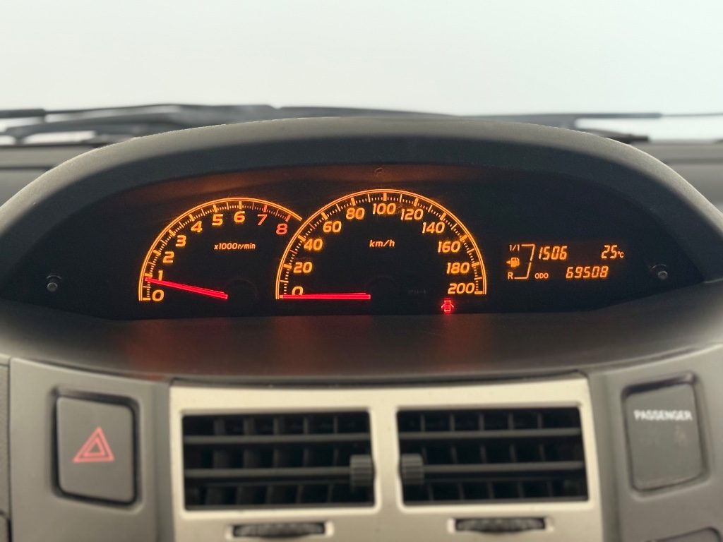 TOYOTA Yaris 1.0 5 p. - 20