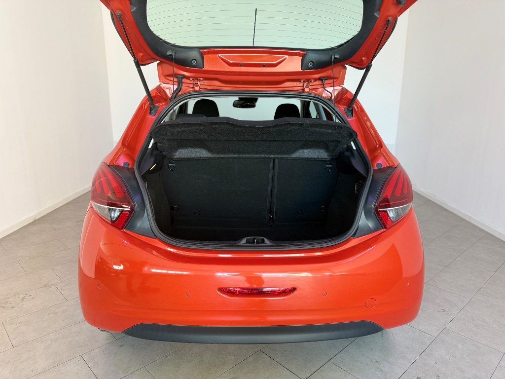 PEUGEOT 208 1° serie BlueHDi 75 5 porte Allure - 10