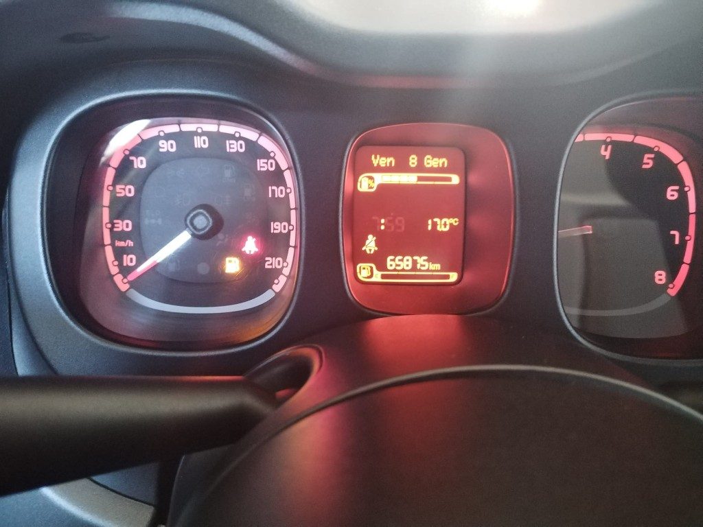 FIAT Panda 1.0 FireFly S&S Hybrid City Life - 10