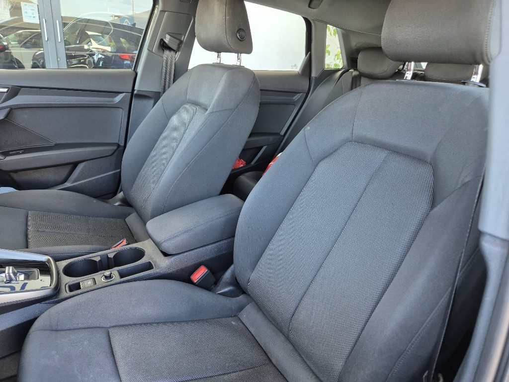 AUDI A3 SPB 30 TDI S tronic Business - 5