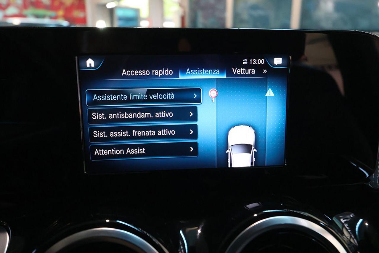 MERCEDES-BENZ GLB 200 d Automatic 4Matic Sport Plus - 25