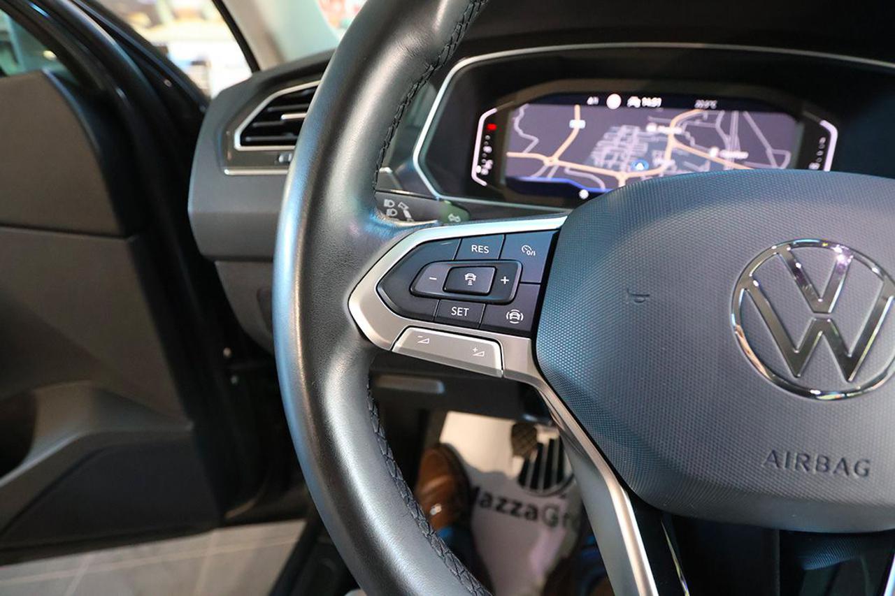 VOLKSWAGEN Tiguan 1.5 TSI ACT Life - 21
