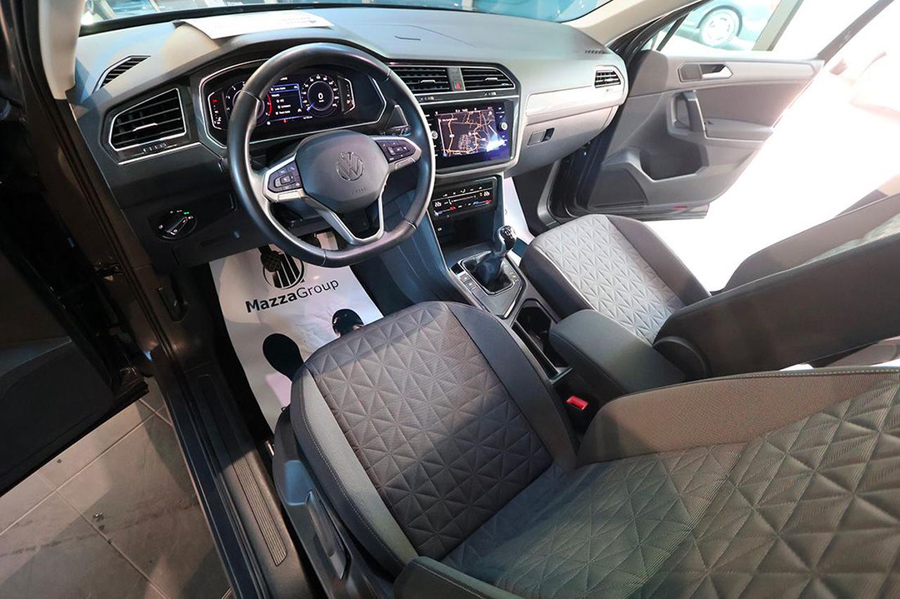VOLKSWAGEN Tiguan 1.5 TSI ACT Life - 13