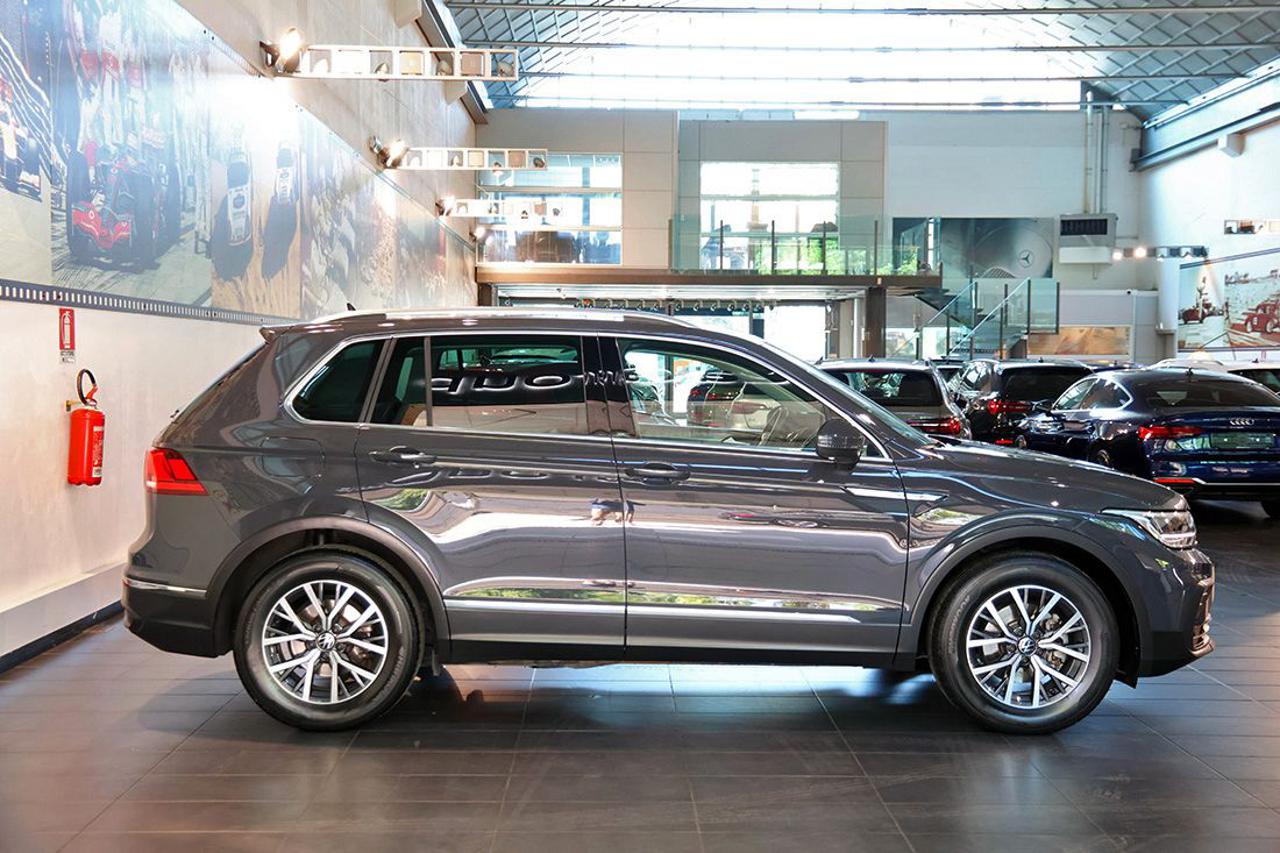 VOLKSWAGEN Tiguan 1.5 TSI ACT Life - 2