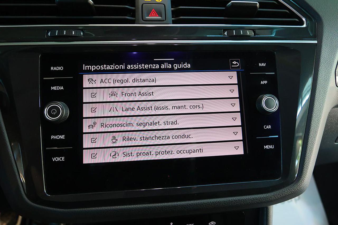 VOLKSWAGEN Tiguan 1.5 TSI ACT Life - 25