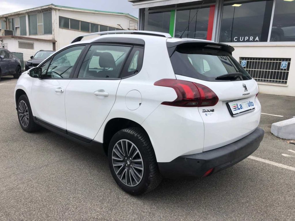PEUGEOT 2008 1° serie PureTech 82 Allure - 4