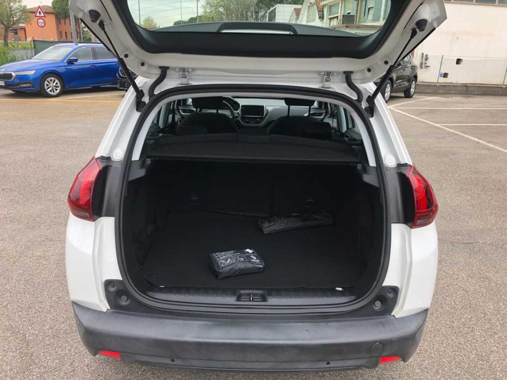 PEUGEOT 2008 1° serie PureTech 82 Allure - 9