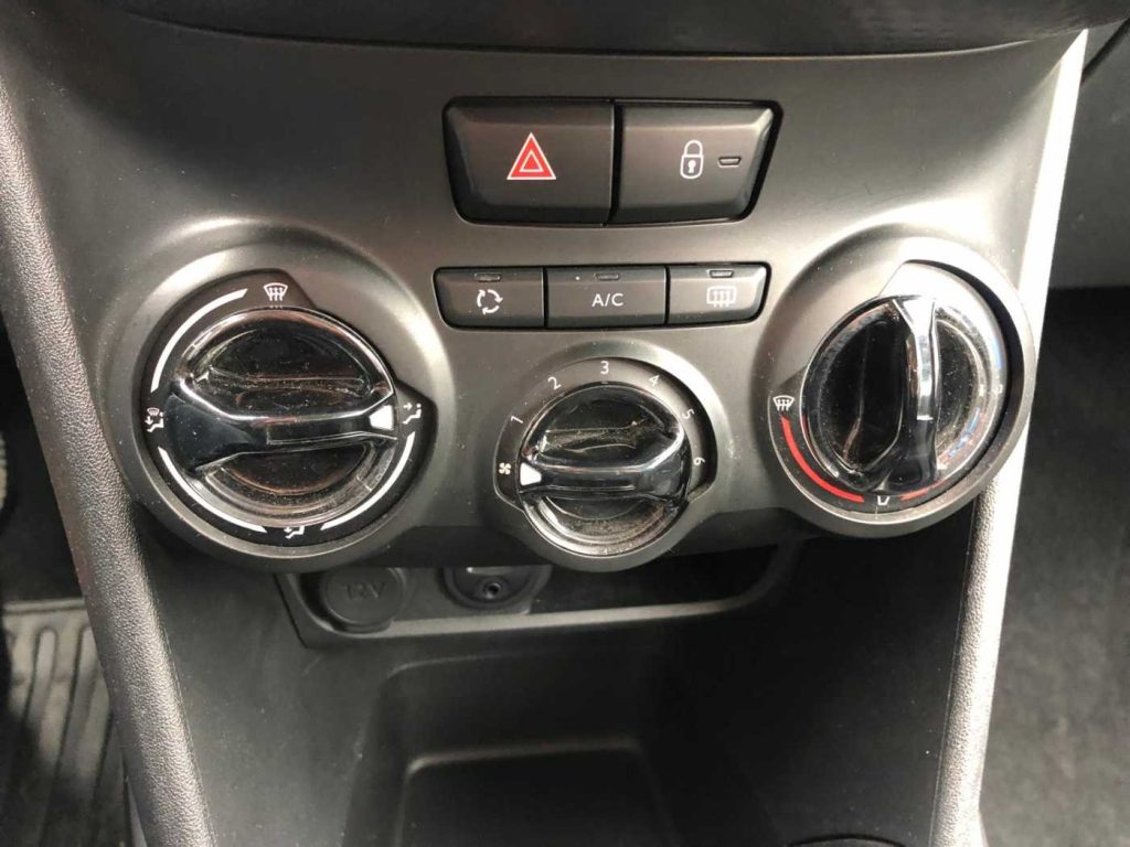 PEUGEOT 2008 1° serie PureTech 82 Allure - 15