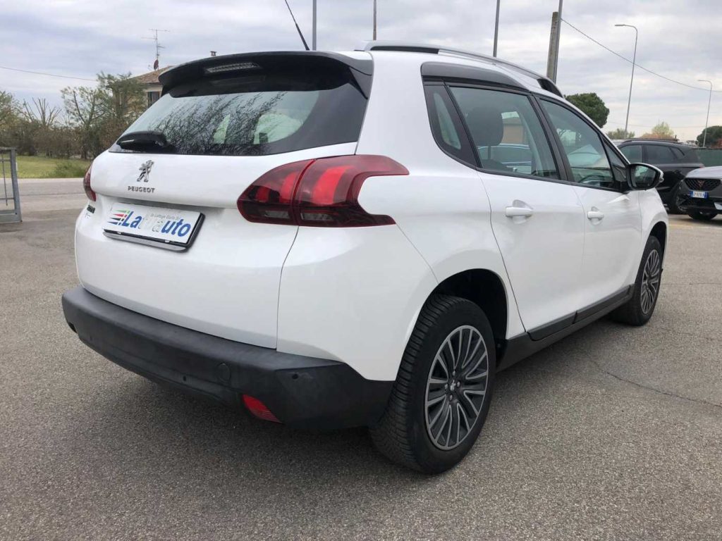 PEUGEOT 2008 1° serie PureTech 82 Allure - 6