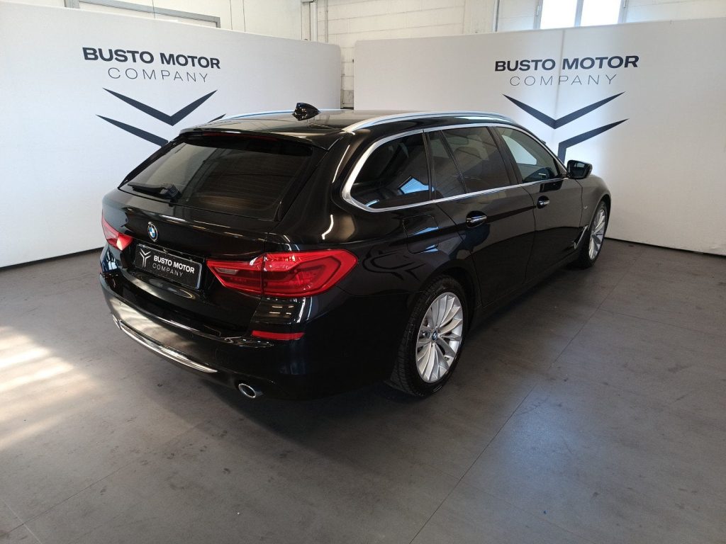 BMW 520 520d Touring Luxury auto - 4