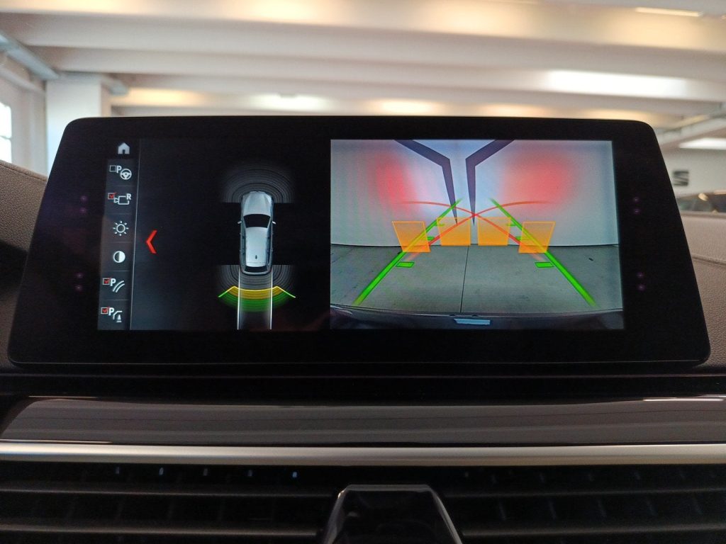 BMW 520 520d Touring Luxury auto - 15