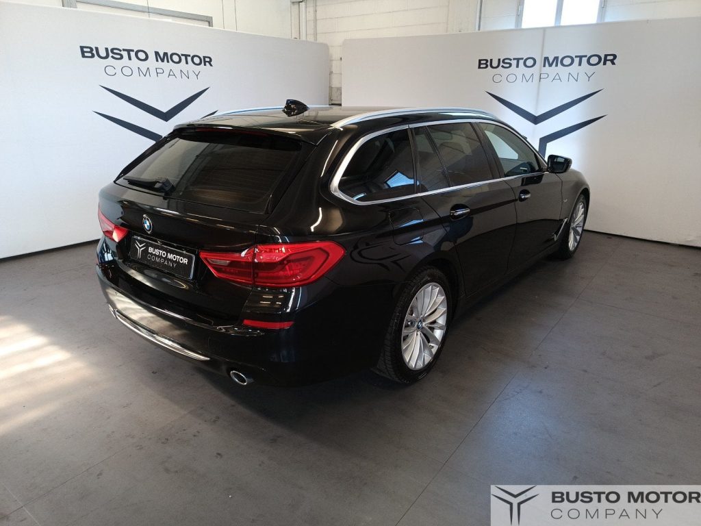 BMW 520 520d Touring Luxury auto PROMO VALIDA CON FINANZIA - 4