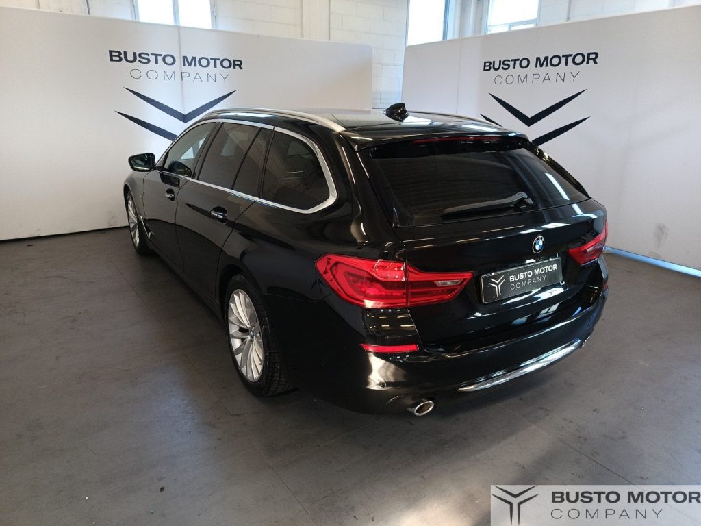 BMW 520 520d Touring Luxury auto PROMO VALIDA CON FINANZIA - 6