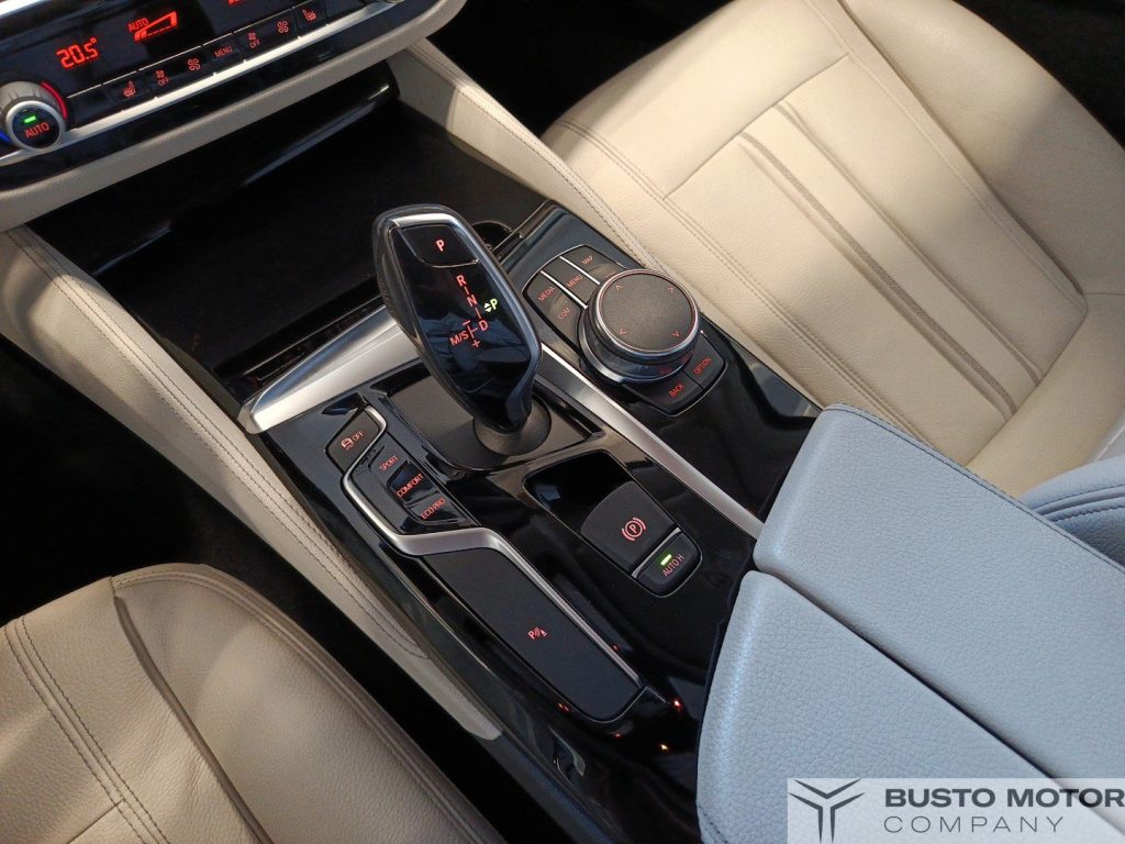 BMW 520 520d Touring Luxury auto PROMO VALIDA CON FINANZIA - 14