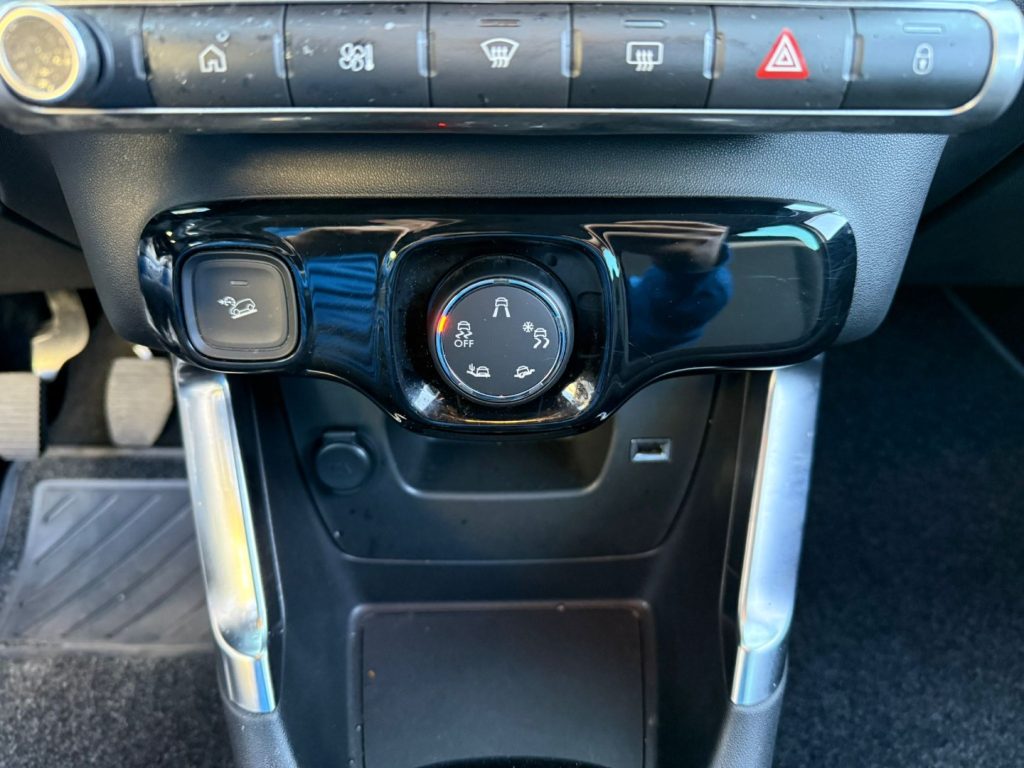 CITROEN C3 Aircross PureTech 110 S&S Shine - 19