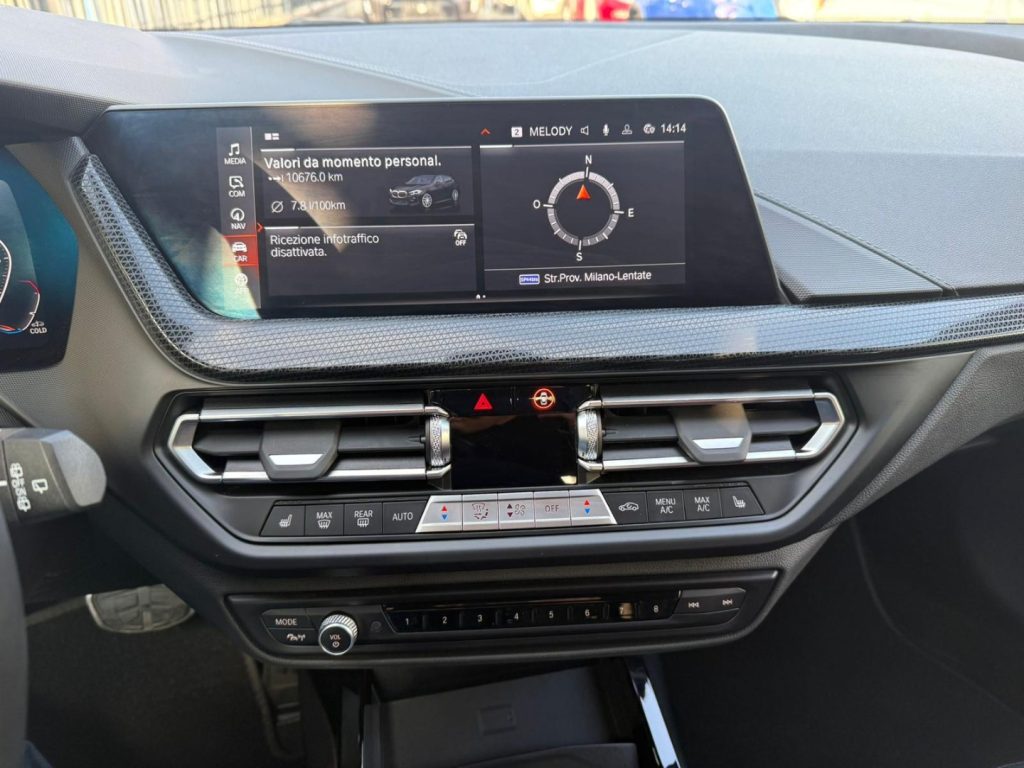 BMW 118 i 5p. Colorvision Edition Msport - 16