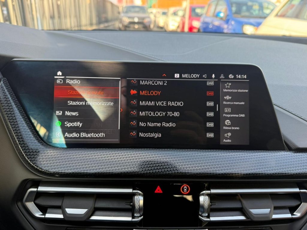 BMW 118 i 5p. Colorvision Edition Msport - 18