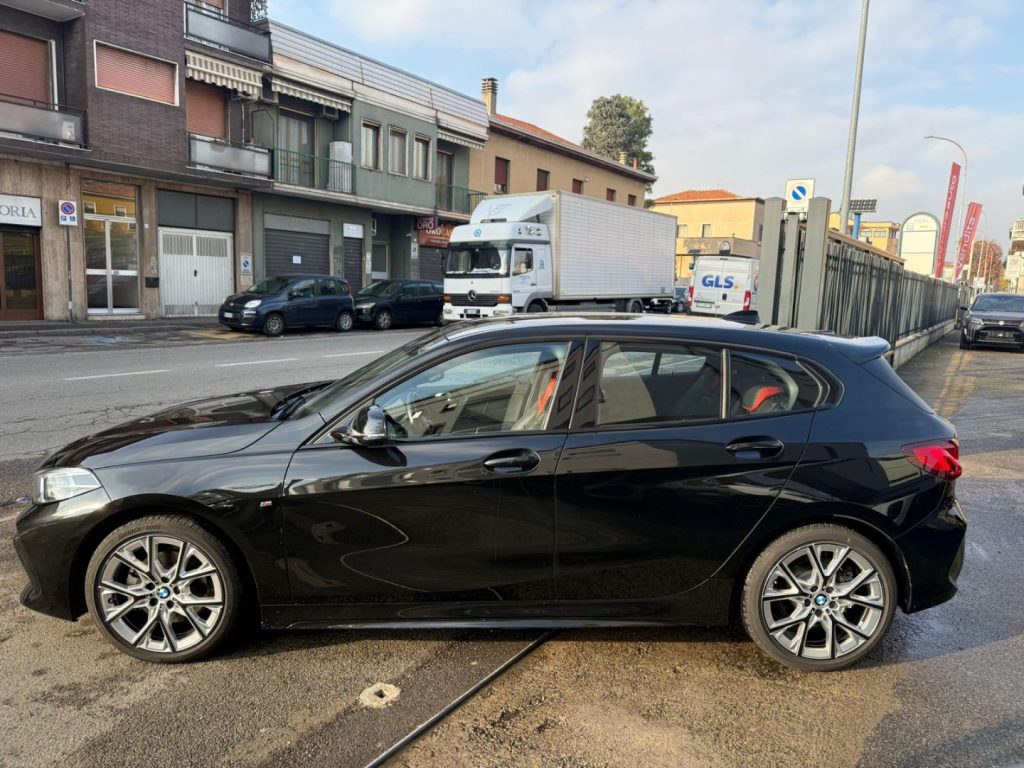 BMW 118 i 5p. Colorvision Edition Msport - 2