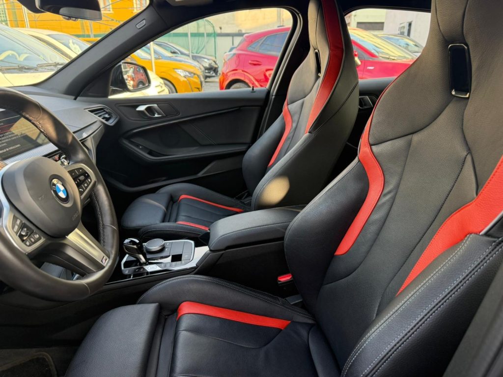 BMW 118 i 5p. Colorvision Edition Msport - 27