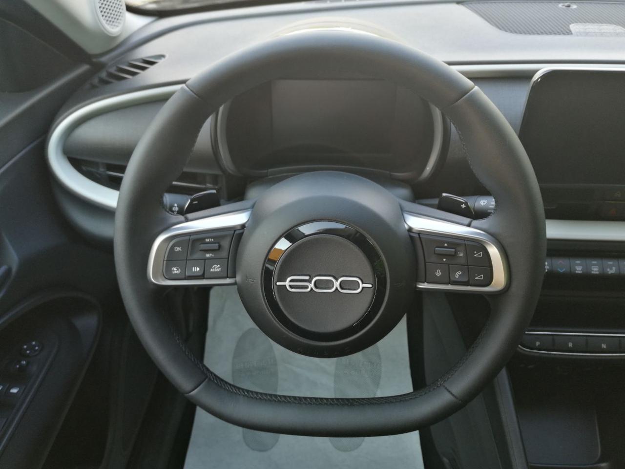 FIAT 600 Hybrid 100 CV DCT MHEV - 13