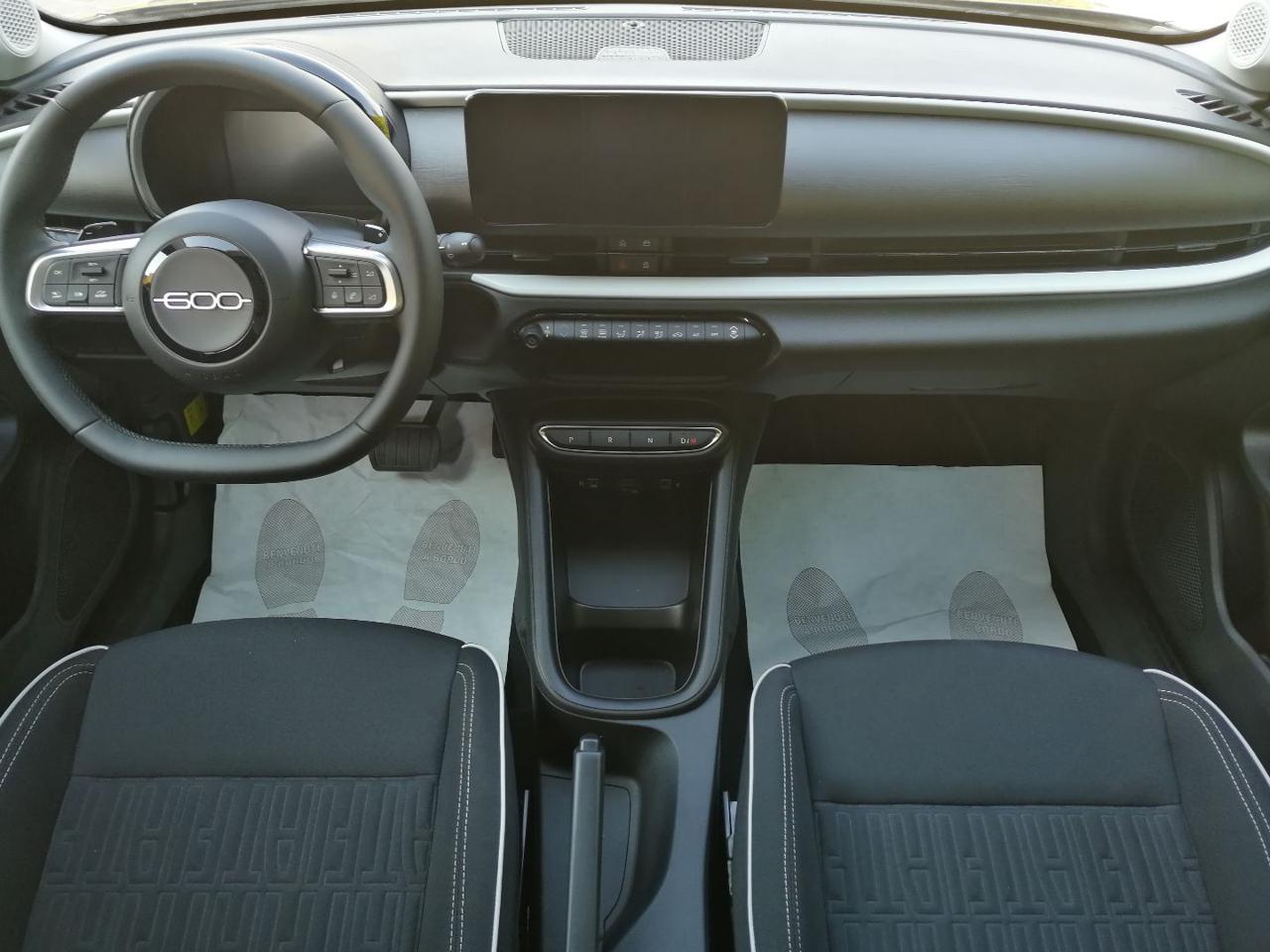 FIAT 600 Hybrid 100 CV DCT MHEV - 12