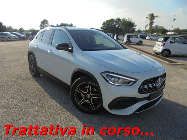 MERCEDES-BENZ GLA 200 Bianco pastello