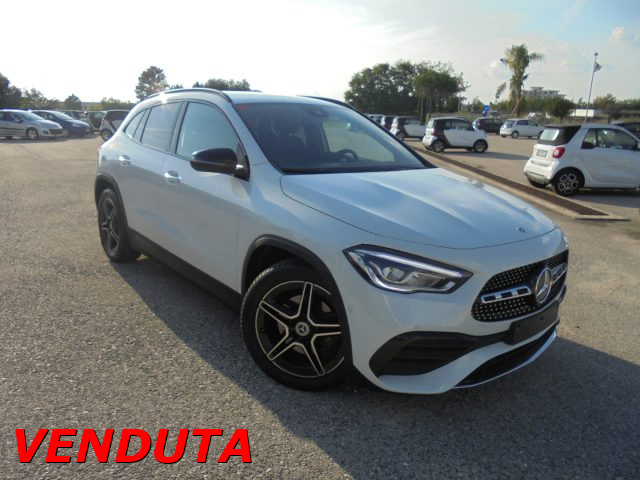 MERCEDES-BENZ GLA 200 Bianco pastello