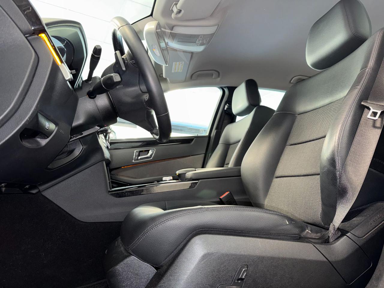 Mercedes-Benz E 350 CDI BlueEFFICIENCY Avantgarde AMG - UNICO PROPR. 2010 - foto 2