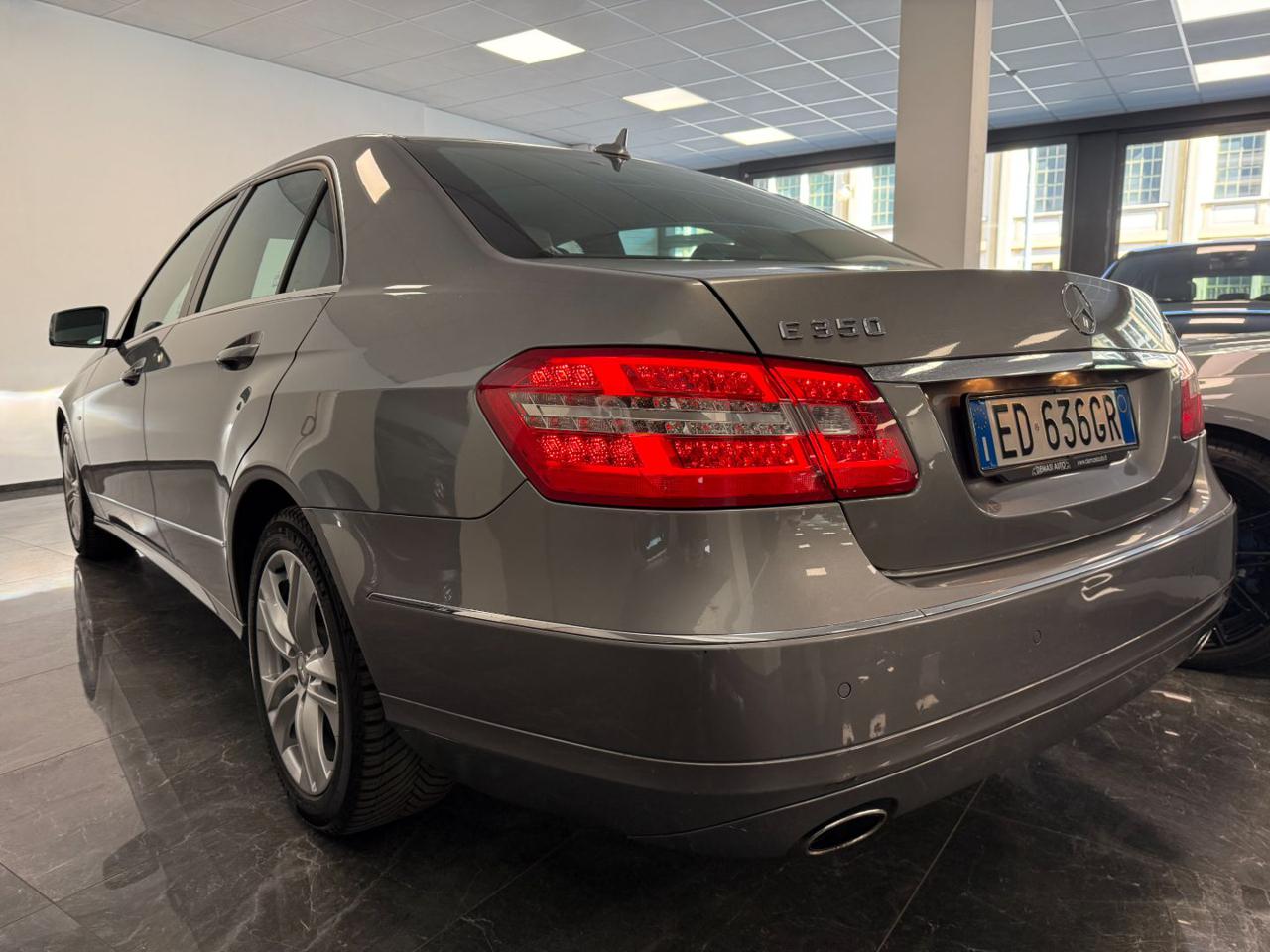Mercedes-Benz E 350 CDI BlueEFFICIENCY Avantgarde AMG - UNICO PROPR. 2010 - foto 4