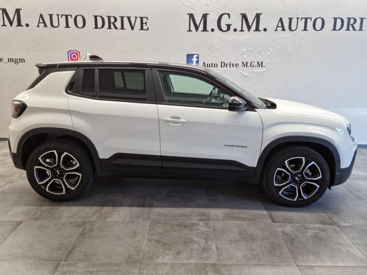 JEEP Avenger 1.2 Turbo 100 CV Summit - 4