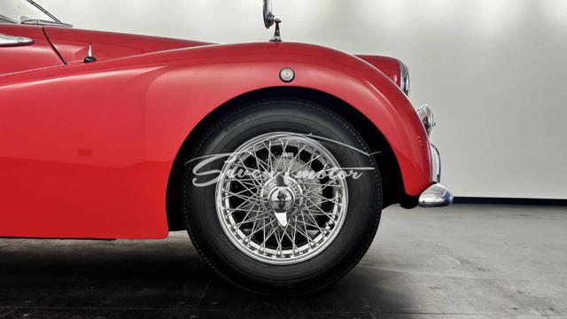 TRIUMPH TR3