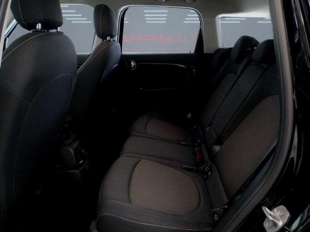 MINI Countryman 2.0 Cooper D Classic Automatica 150 Cv Km 65.000 - 18