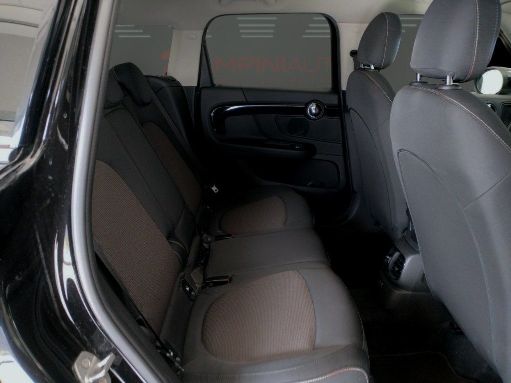 MINI Countryman 2.0 Cooper D Classic Automatica 150 Cv Km 65.000 - 19