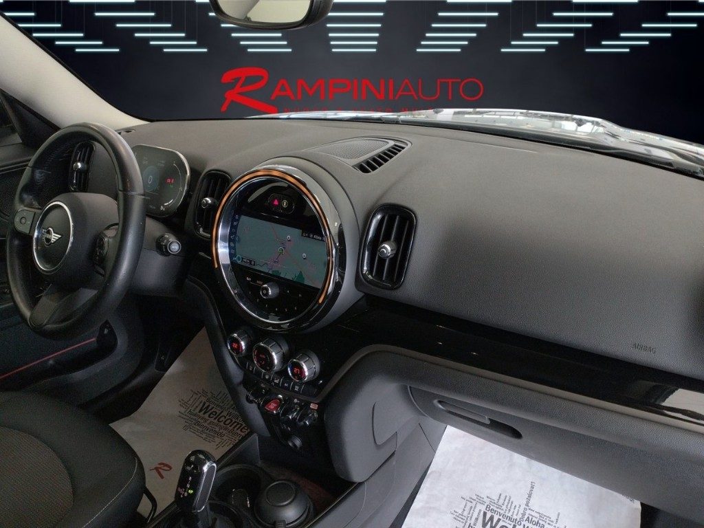 MINI Countryman 2.0 Cooper D Classic Automatica 150 Cv Km 65.000 - 21
