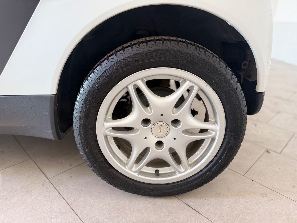SMART ForTwo 1000 45 kW MHD coupé pure - 4