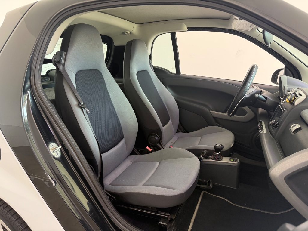 SMART ForTwo 1000 45 kW MHD coupé pure - 6