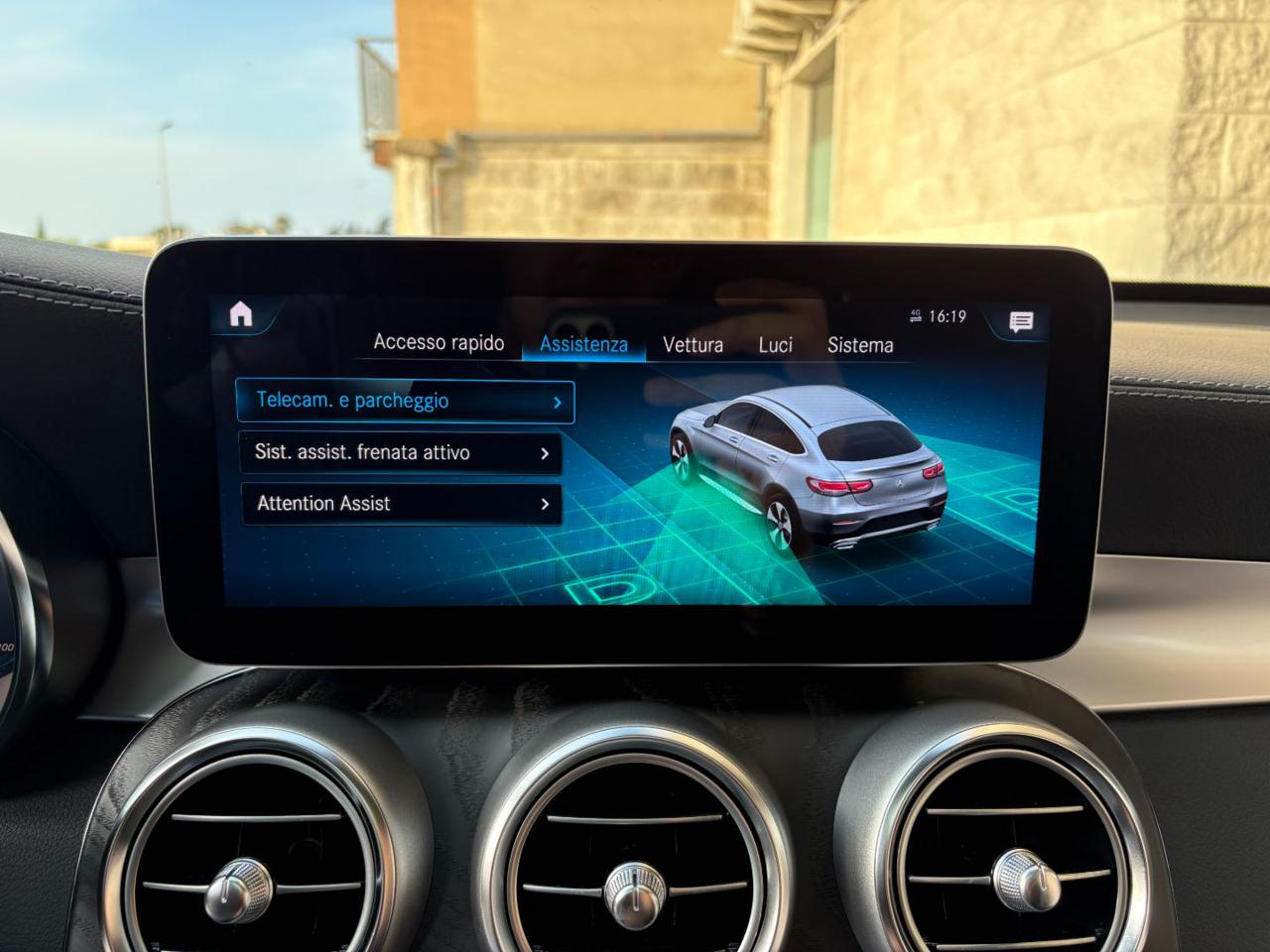 MERCEDES-BENZ GLC 300 de 4Matic Plug-in hybrid Coupé Premium TETTO. - 31