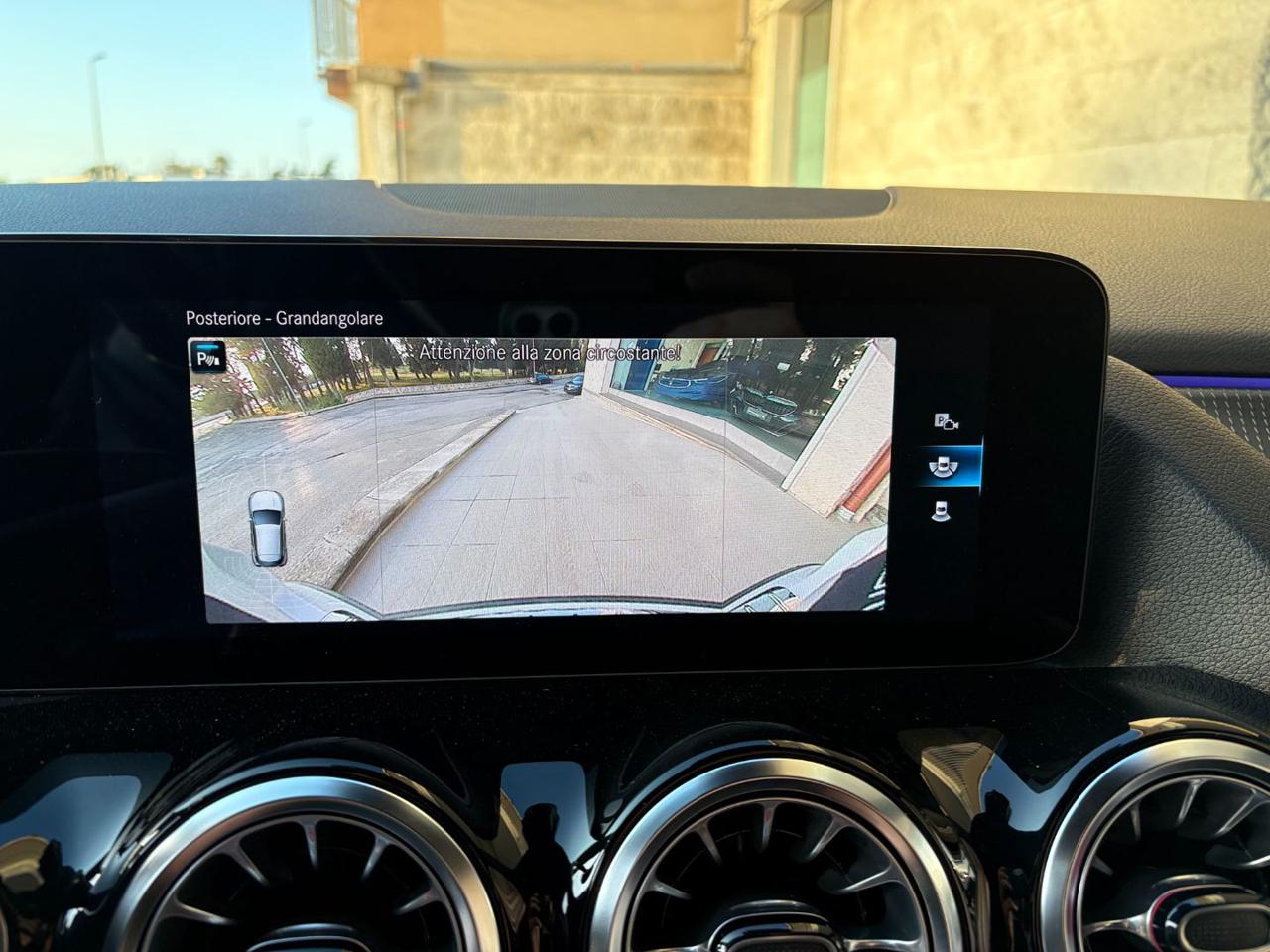 MERCEDES-BENZ GLA 180 d Automatic Sport Plus Pack Night-LUCI AMBIENTE - 22