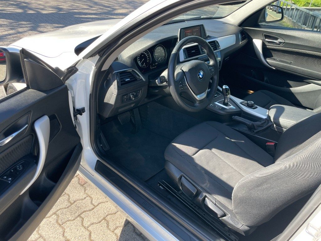 BMW 220 i Coupé Advantage automatica - 7