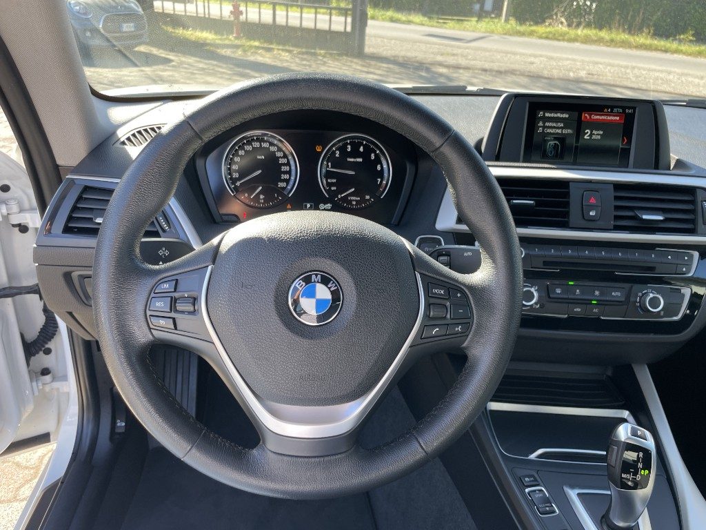 BMW 220 i Coupé Advantage automatica - 11