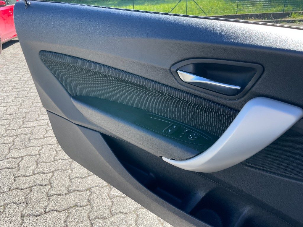 BMW 220 i Coupé Advantage automatica - 18