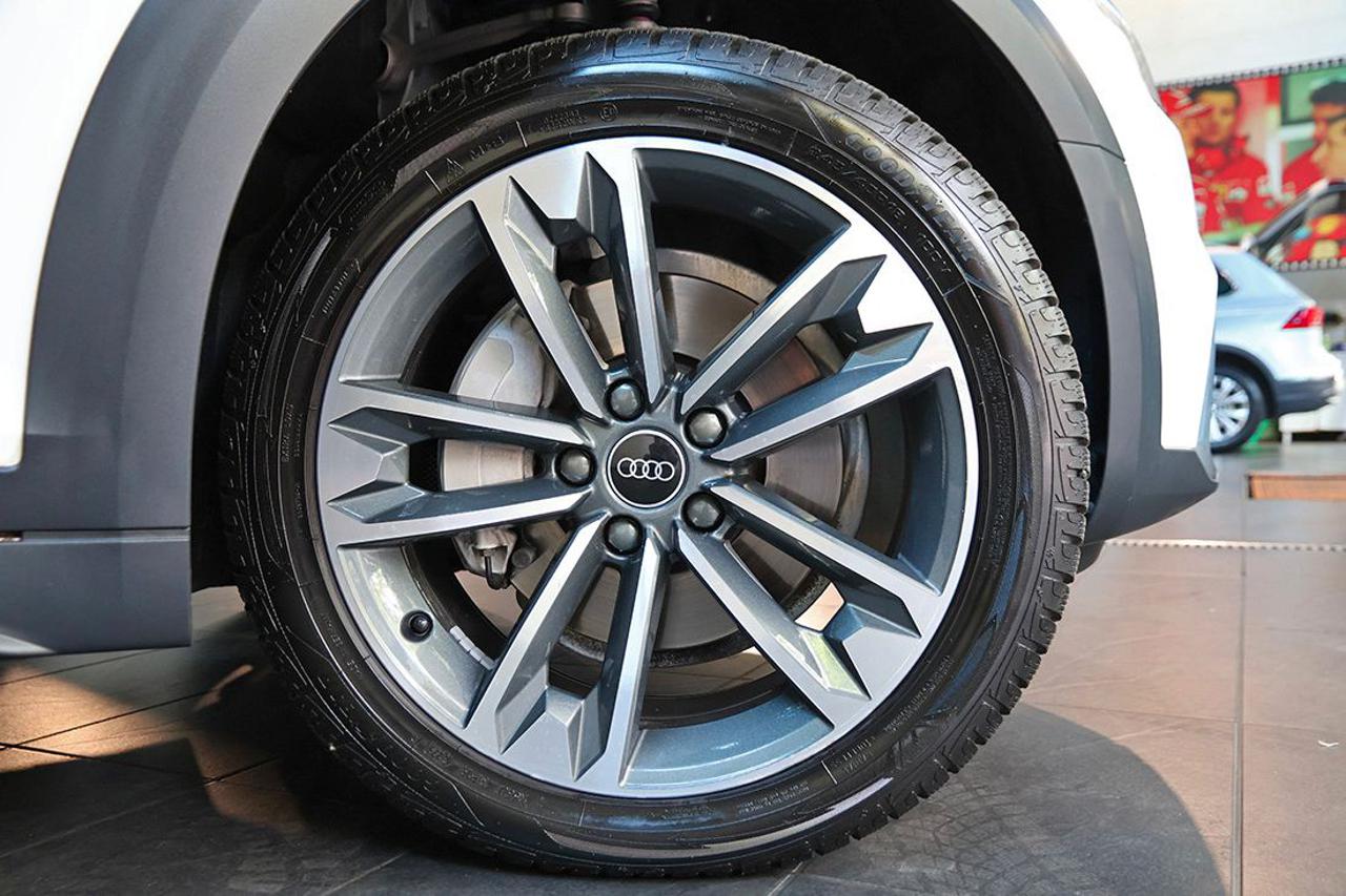 AUDI A4 allroad 40 TDI S-Tronic Business Evolution - 6