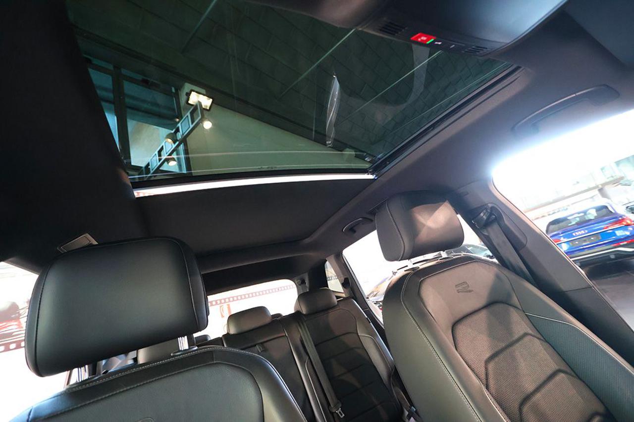 VOLKSWAGEN Tiguan Allspace 2.0 TDI 200cv SCR DSG 4Motion R-Line - 27