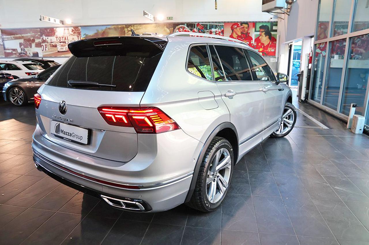 VOLKSWAGEN Tiguan Allspace 2.0 TDI 200cv SCR DSG 4Motion R-Line - 10