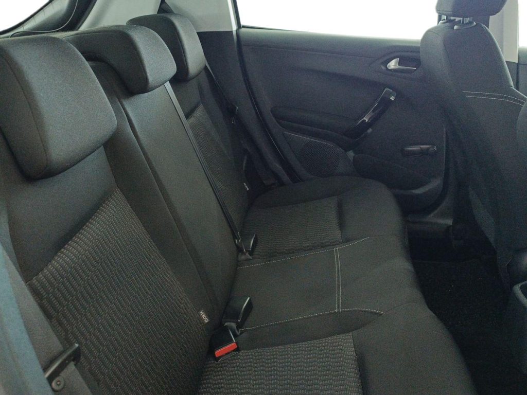 PEUGEOT 208 1° serie BlueHDi 100 S&S 5 porte Allure - 11