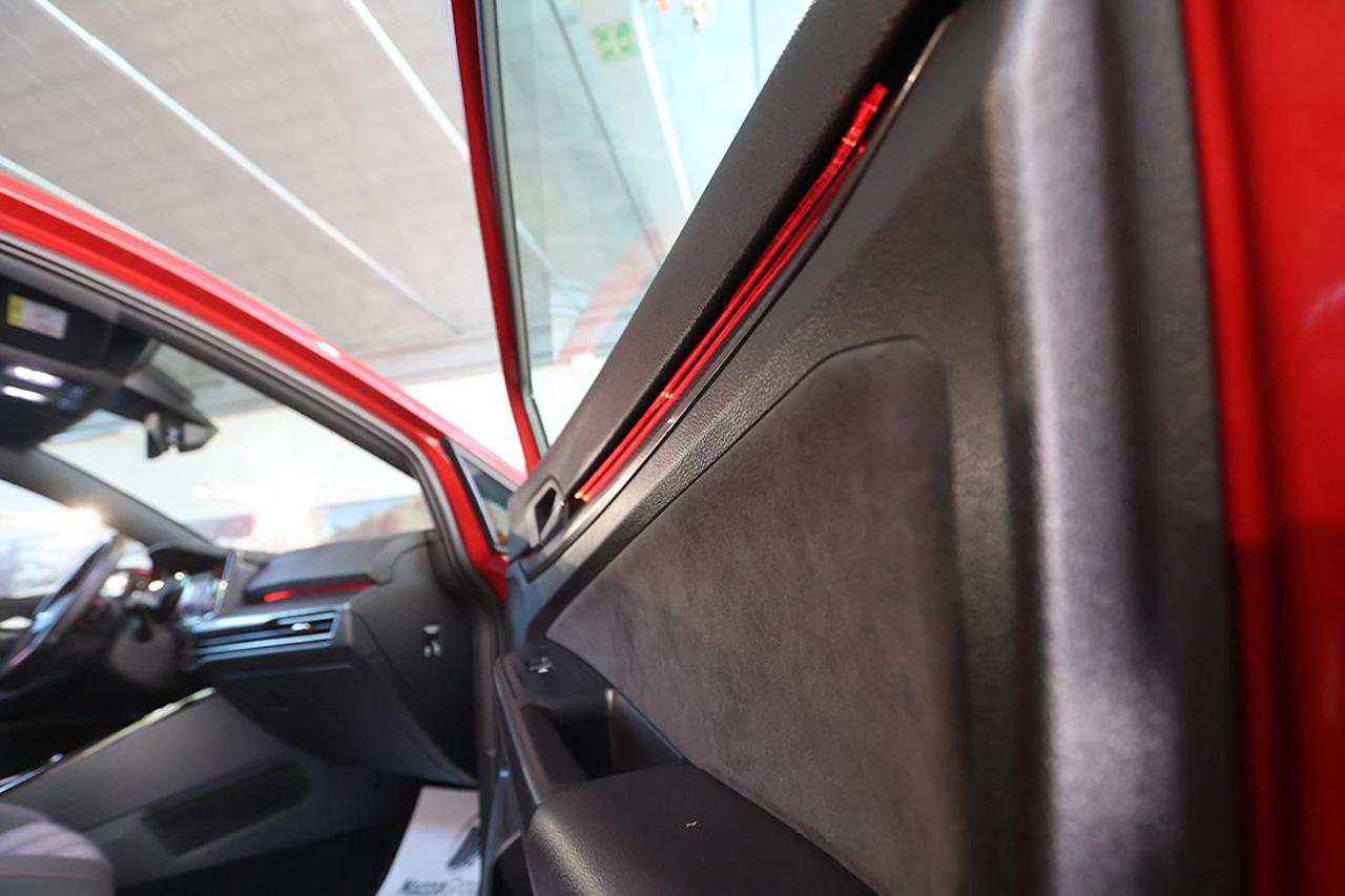 VOLKSWAGEN Golf 2.0 TSI DSG GTI - 34