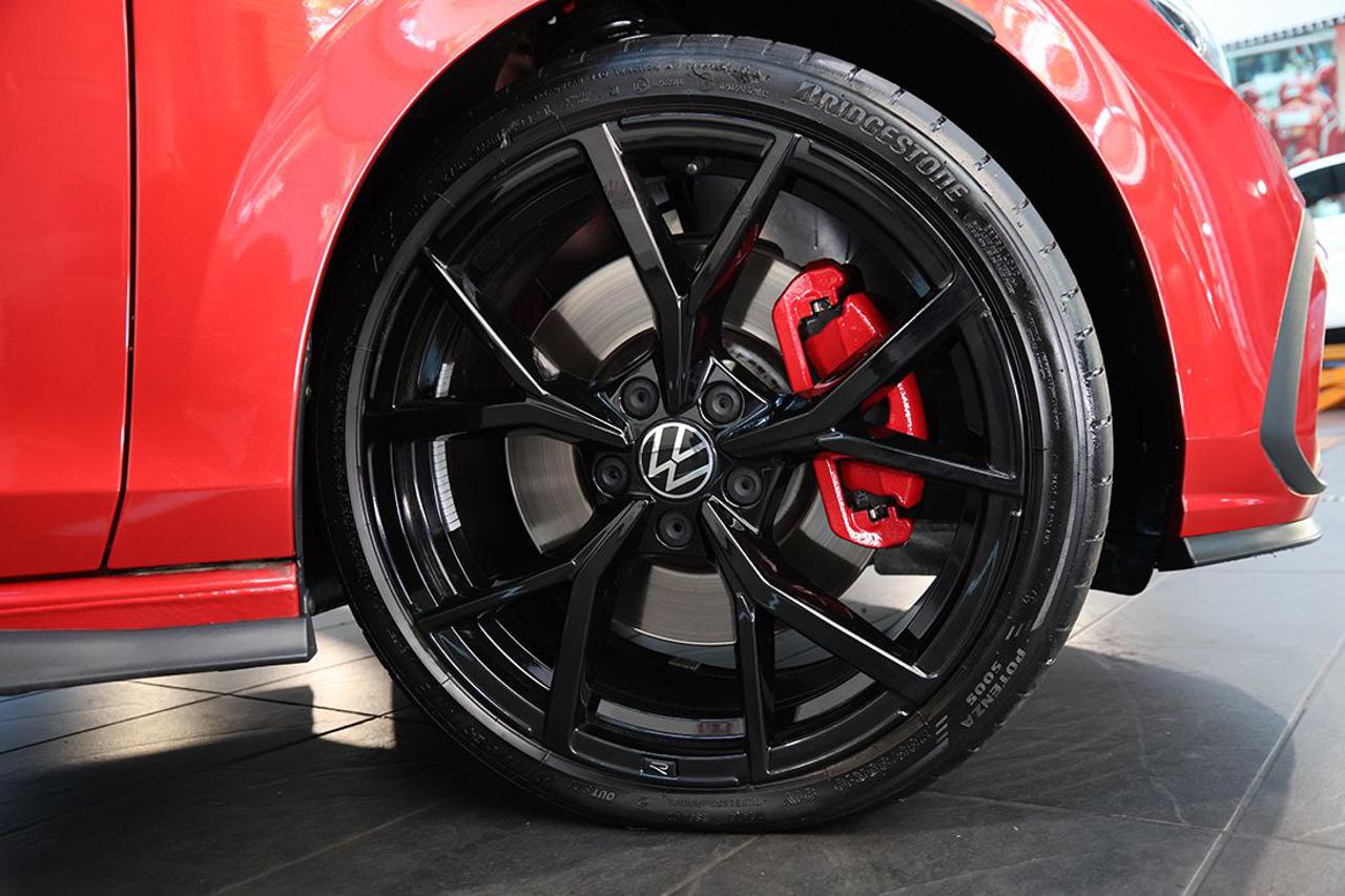 VOLKSWAGEN Golf 2.0 TSI DSG GTI - 6