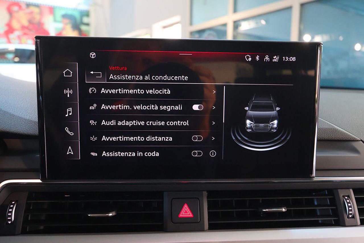 AUDI A4 30 TDI Avant S-Tronic Business Advanced - 28