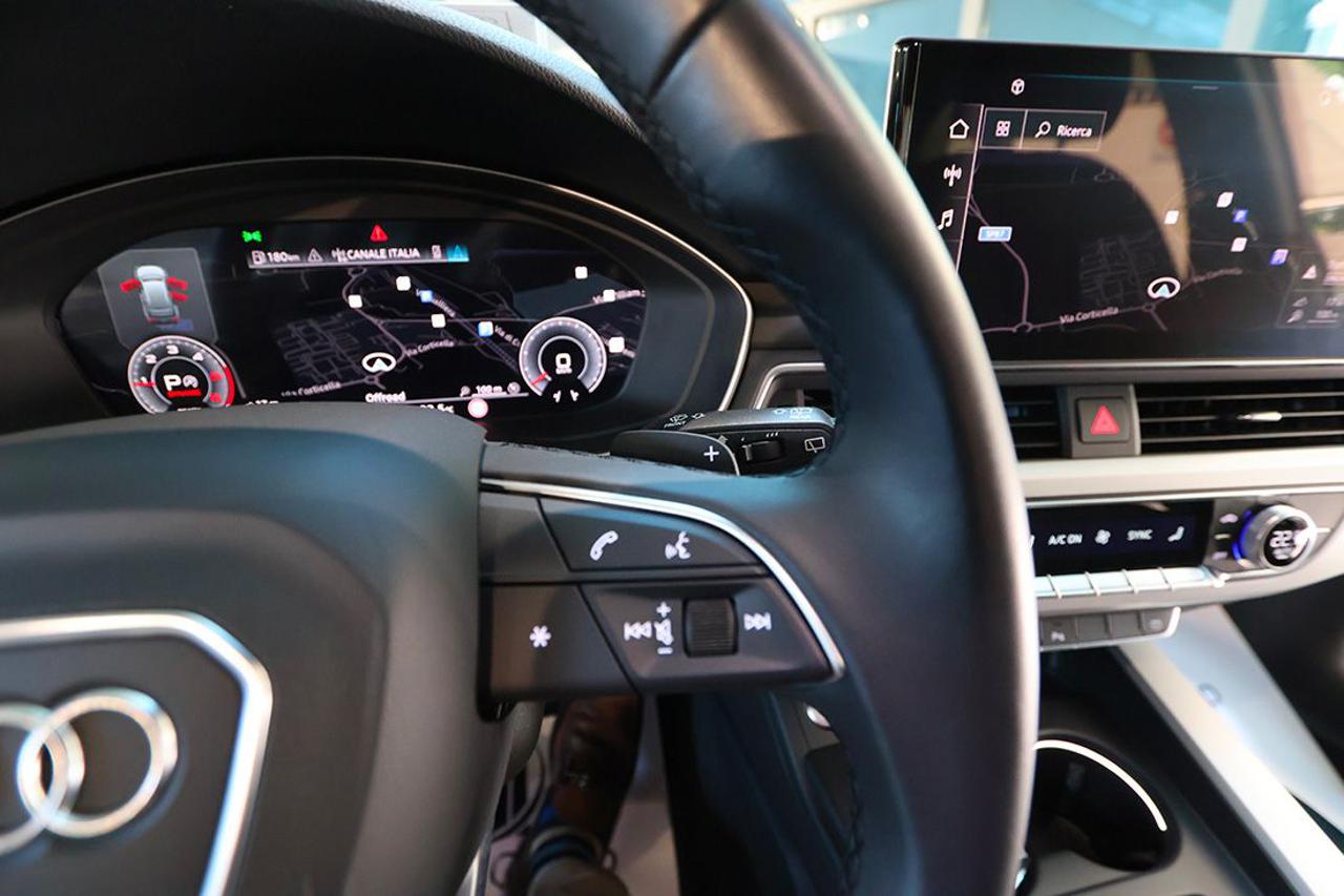 AUDI A4 30 TDI Avant S-Tronic Business Advanced - 22