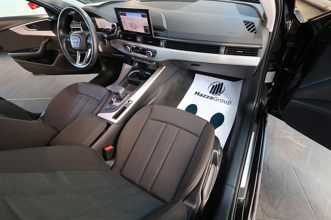 AUDI A4 30 TDI Avant S-Tronic Business Advanced - 16